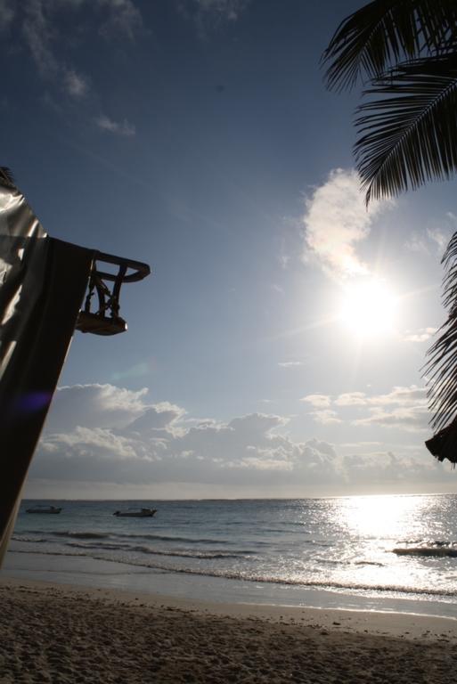 Diani Marine Divers Village Diani Beach Bagian luar foto